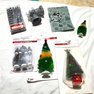 Christmas Tree & Ornaments Lot! 🎄